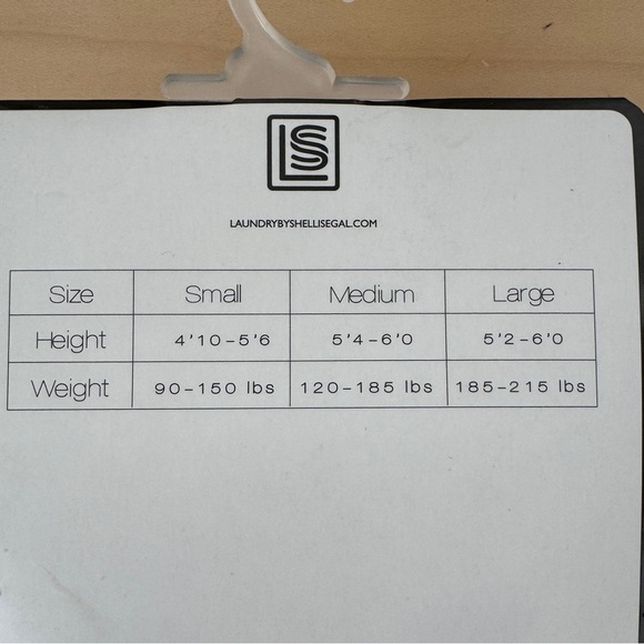 Laundry -  by Shelli Segal  - Black - Open Work - Fishnet Tights Size: Large NWT - Picture 2 of 3